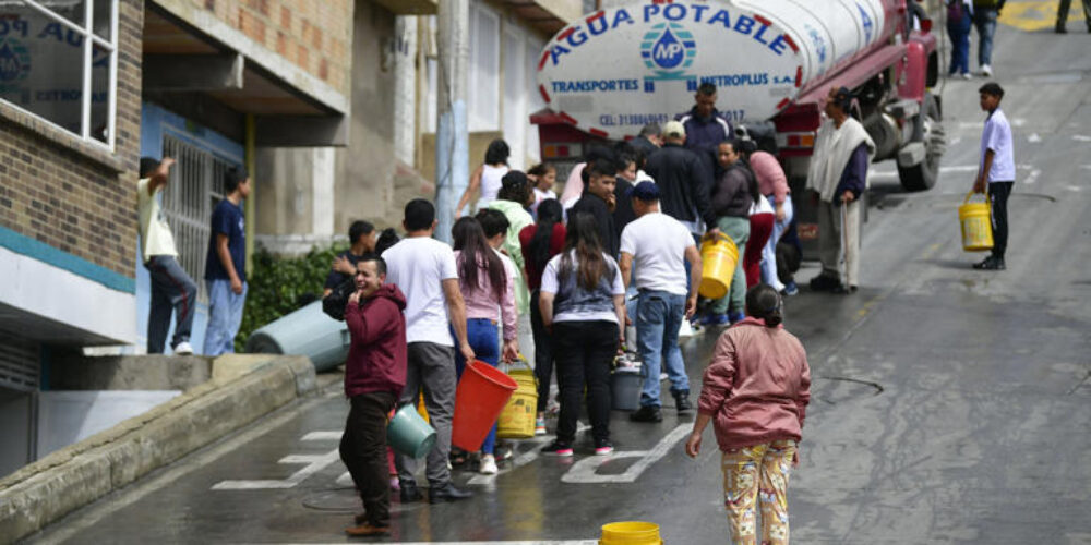 Usme: 28 horas sin agua, una realidad que afecta a miles de personas