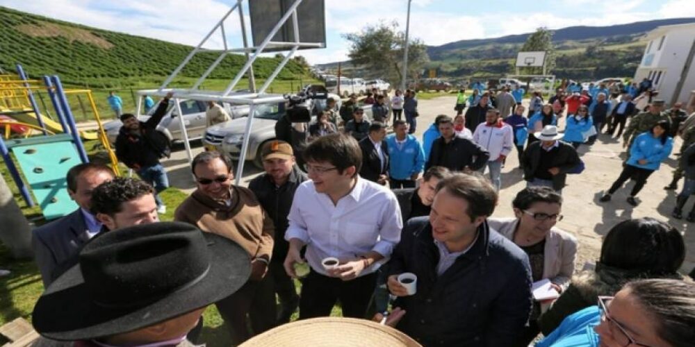 Encuentro ciudadano en la zona rural de Usme