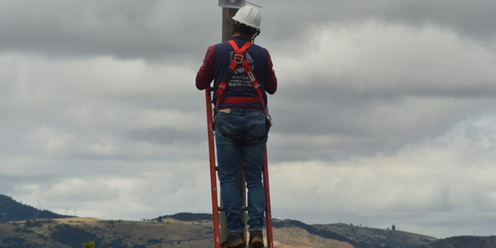 Instalación de alarmas comunitarias en la UPZ Alfonso Lopez