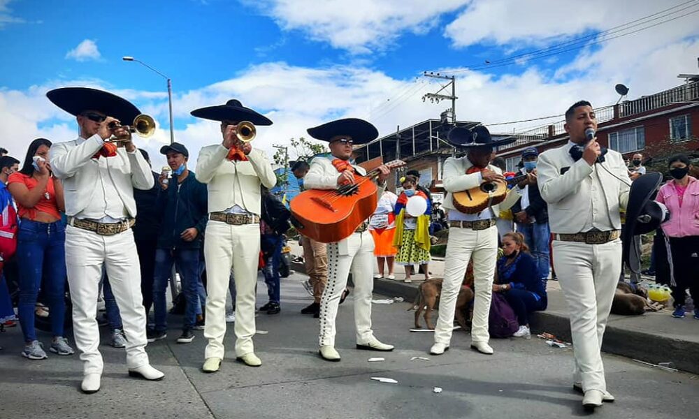 Día de las madres en el puente de La Dignidad