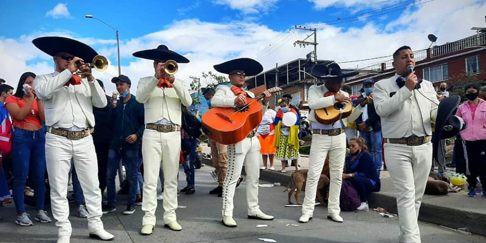 Día de las madres en el puente de La Dignidad