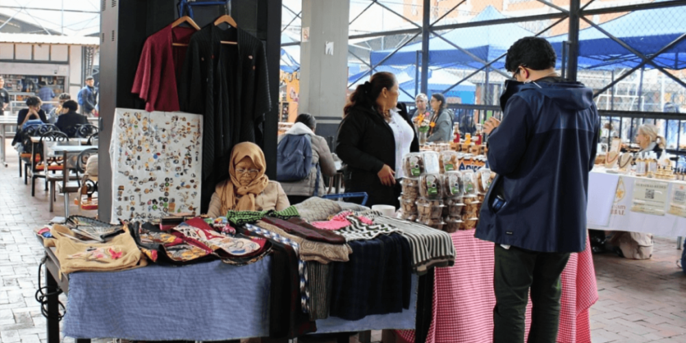 La feria de derechos en Usme: trámites, danzas y vecinos en el mismo lugar