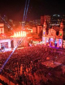 🎇 “La Ciudad Imaginada” — Espectáculo inmersivo en la Plaza de Bolívar