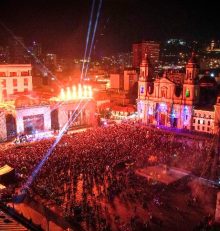 🎇 “La Ciudad Imaginada” — Espectáculo inmersivo en la Plaza de Bolívar